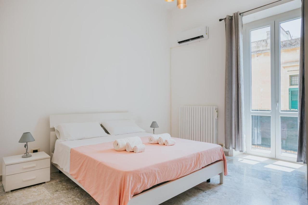 B&B Nuovo Reale - Centro Storico レッチェ エクステリア 写真