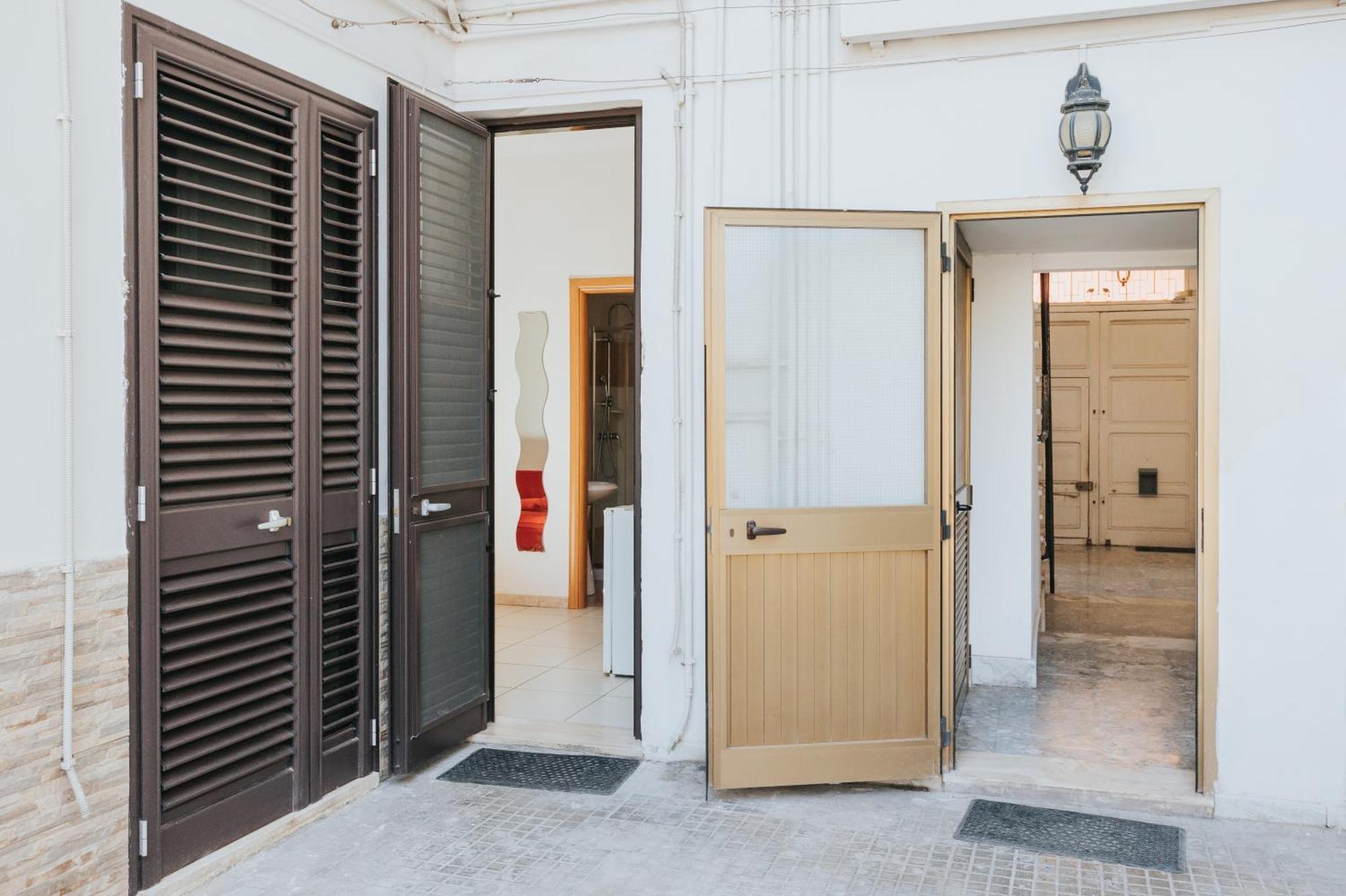 B&B Nuovo Reale - Centro Storico レッチェ エクステリア 写真